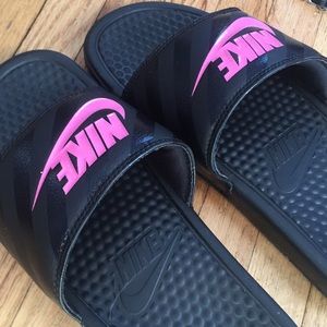 Nike slides